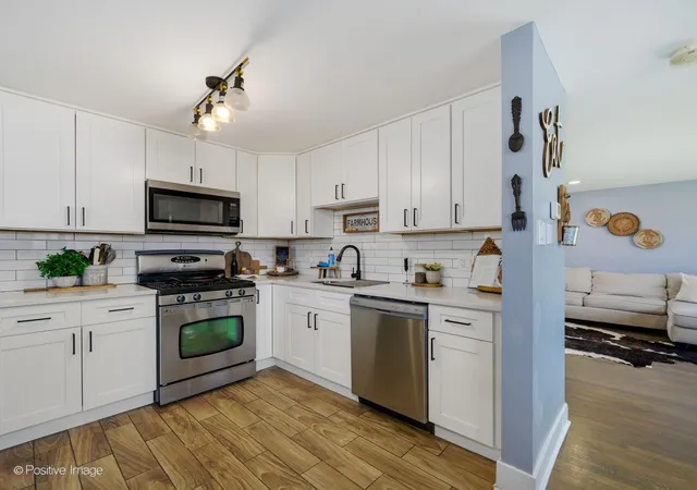 Photo 4 of Single family home for sale at 3740 167th Place, Country Club Hills, IL 60478 | MLS# 12728857 | Listing updated on 2026-08-19