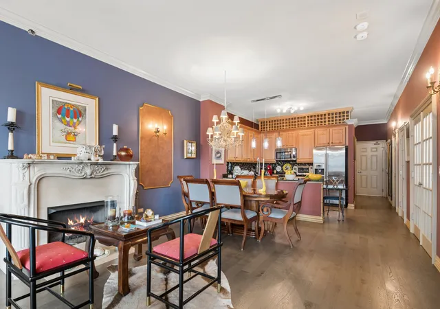 Listing Photo 5 - Condo for sale in building located at 340 W Superior St, Chicago, IL 60654 - Unit #1104