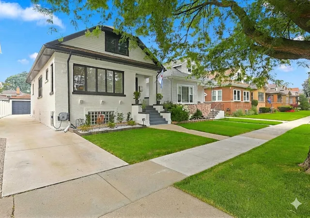 Photo 2 of Single family home for sale at 7028 N Oriole Ave, Chicago, IL 60631 | MLS# 12728926 | Listing updated on 2026-08-20