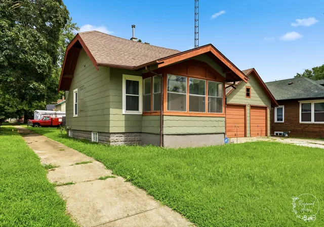 1st image of 595 W Bridge St, Kankakee, IL 60901 | MLS# 12728927