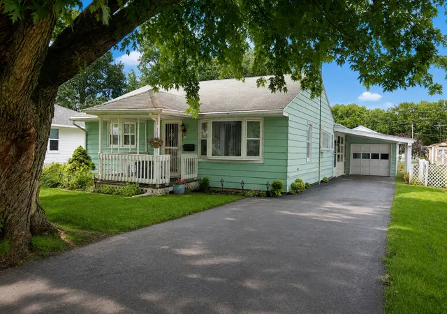 Photo 1 of Single family home for sale at 608 19th Avenue, Sterling, IL 61081 | MLS# 12728947 | Listing updated on 2026-08-20