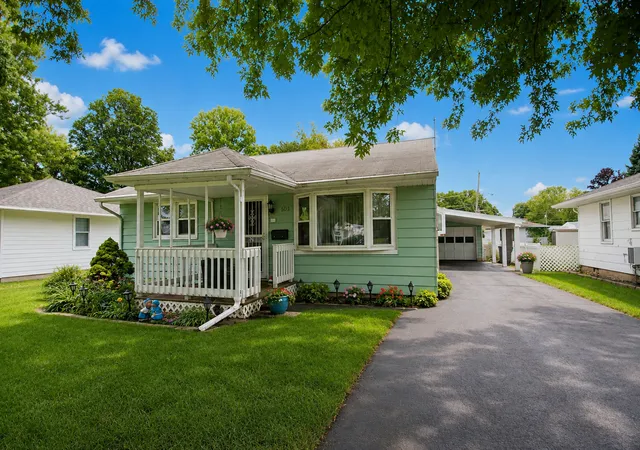 Photo 2 of Single family home for sale at 608 19th Avenue, Sterling, IL 61081 | MLS# 12728947 | Listing updated on 2026-08-20