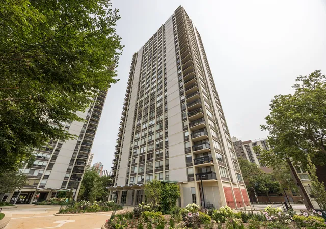 Condo for sale at 1355 N Sandburg Ter #2206D, Chicago, IL 60610 | MLS# 12728949 | Listing updated on 2026-08-18