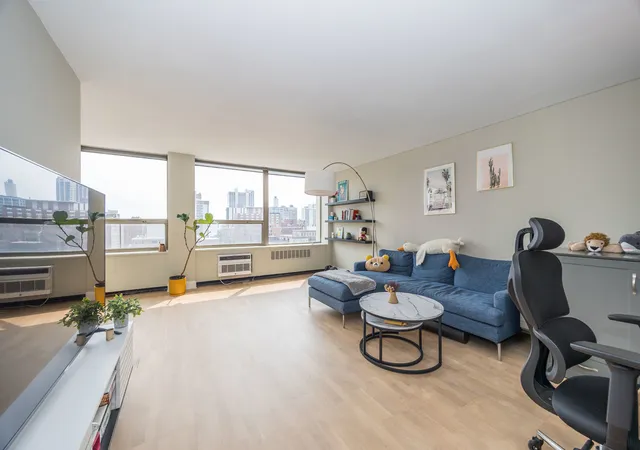 Photo 3 of Condo for sale at 1355 N Sandburg Ter #2206D, Chicago, IL 60610 | MLS# 12728949 | Listing updated on 2026-08-18