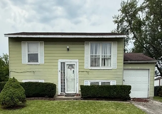 Photo 1 of Sale Pending at 17620 Central Park Ave S, Country Club Hills, IL 60478 | MLS# 12728953 | Listing updated on 2026-09-02