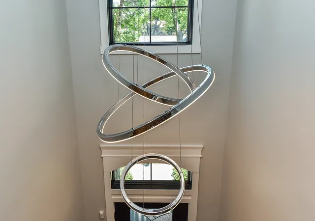 Photo 3 of Single family home for sale at 625 N Loomis St, Naperville, IL 60563 | MLS# 12728997 | Listing updated on 2026-09-01