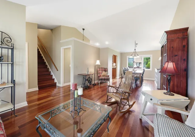 Photo 3 of Single family home for sale at 305 S Knollwood Dr, Schaumburg, IL 60193 | MLS# 12729031 | Listing updated on 2026-08-24