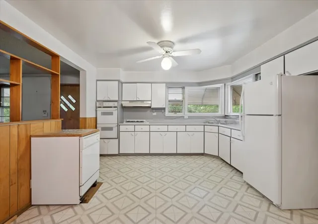 Photo 3 of Single family home for sale at 8351 W 99th Street, Palos Hills, IL 60465 | MLS# 12729093 | Listing updated on 2026-08-21