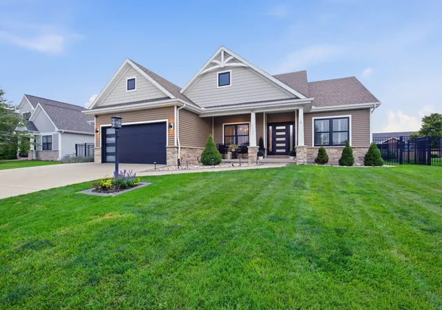 1st image of 1104 Morningside Ln, Mahomet, IL 61853 | MLS# 12729219