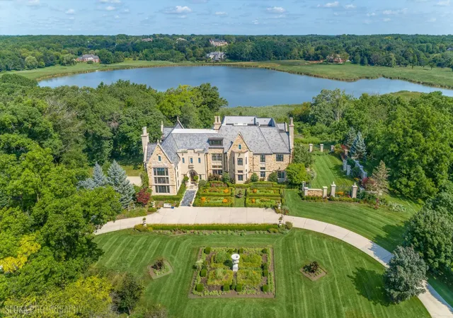 1st image of 10 Goose Lake Dr, Barrington Hills, IL 60010 | MLS# 12729242