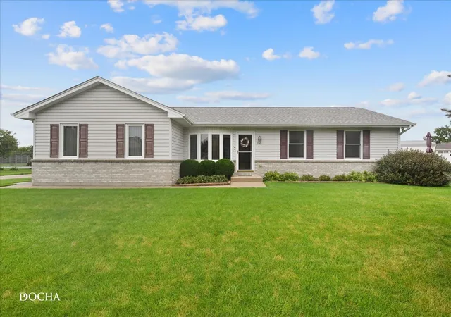Single family home for sale at 190 N Juniper St, Cortland, IL 60112 | MLS# 12729244
