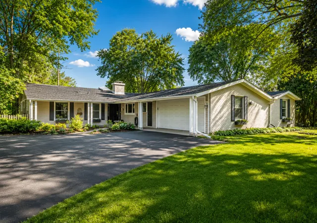 1st image of 1161 Winwood Dr, Lake Forest, IL 60045 | MLS# 12729270