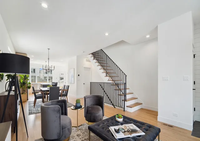 Photo 3 of Single family home for sale at 2519 W Fillmore St, Chicago, IL 60612 | MLS# 12729296 | Listing updated on 2026-08-21