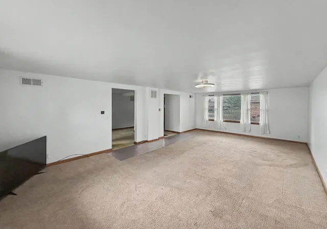 5th image of 305 E Cherry St #3, Watseka, IL 60970 | MLS# 12729379
