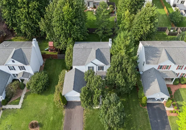Photo 3 of Single family home for sale at 25042 W Gates Ln, Plainfield, IL 60585 | MLS# 12729442 | Listing updated on 2026-09-01