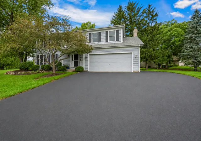 image of 4402 Fox Creek Dr, Crystal Lake, IL 60012 | MLS# 12729470