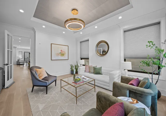 Photo 2 of Sale Pending at 2541 N Wayne Ave #1S, Chicago, IL 60614 | MLS# 12729475 | Listing updated on 2026-09-06