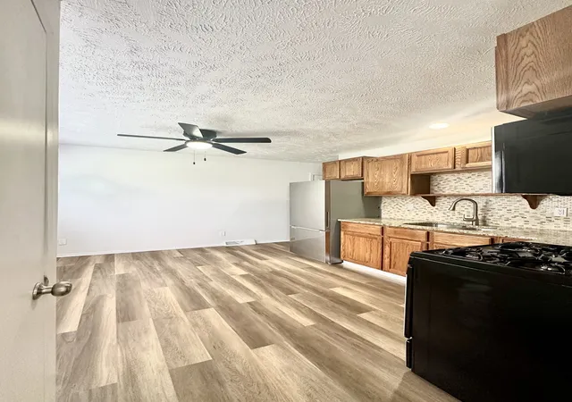 Photo 4 of Single family home for sale at 730 Woodlawn Ave, Rockford, IL 61103 | MLS# 12729616 | Listing updated on 2026-09-06