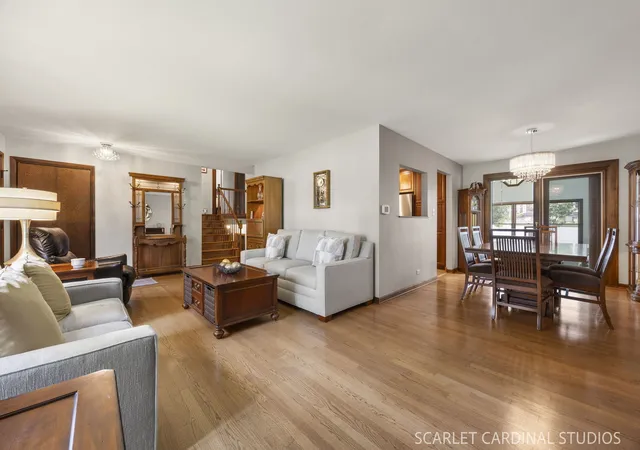 Photo 3 of Single family home for sale at 420 Pierce Ave, Roselle, IL 60172 | MLS# 12729627 | Listing updated on 2026-09-03