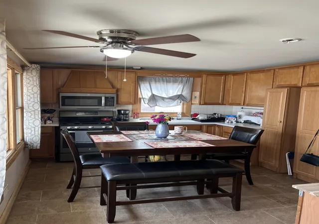3rd image of 22 Arrowhead Dr, Thornton, IL 60476 | MLS# 12729641
