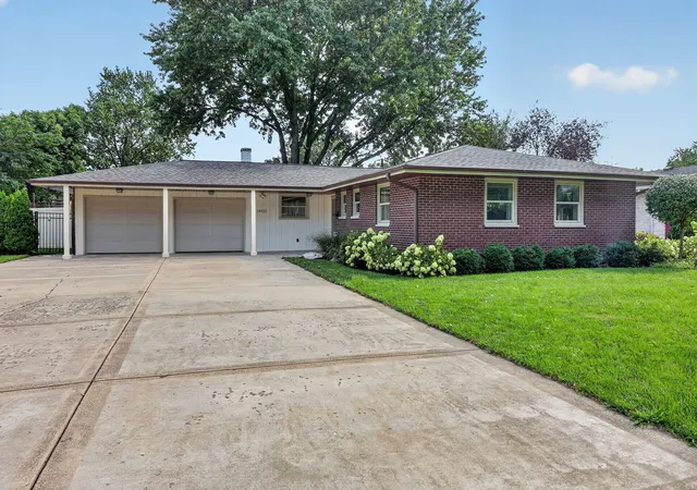 2nd image of 24021 W Union St, Plainfield, IL 60544 | MLS# 12729665