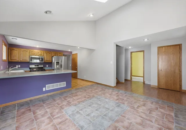 Photo 3 of Single family home for sale at 401 Walnut St, Port Byron, IL 61275 | MLS# 12729745 | Listing updated on 2026-09-05