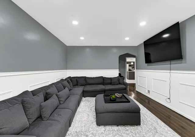 Photo 3 of Single family home for sale at 18431 Marshfield Ave, Homewood, IL 60430 | MLS# 12729794 | Listing updated on 2026-10-01