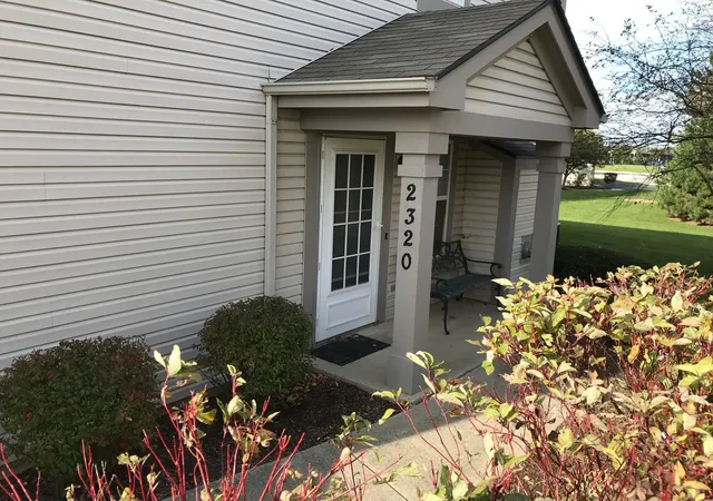 Photo 3 of Townhouse for sale at 2320 College Green Dr, Elgin, IL 60123 | MLS# 12729868 | Listing updated on 2026-09-07