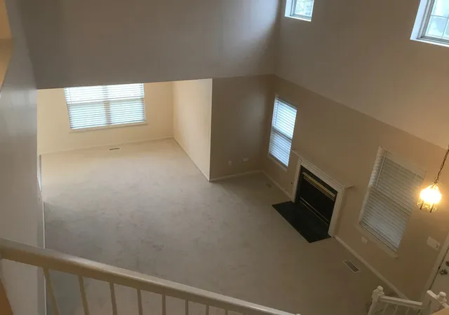 Photo 4 of Townhouse for sale at 2320 College Green Dr, Elgin, IL 60123 | MLS# 12729868 | Listing updated on 2026-09-07