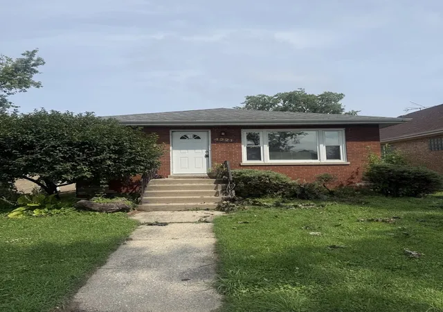 Photo 1 of Single family home for sale at 4221 Wenonah Ave, Stickney, IL 60402 | MLS# 12729888 | Listing updated on 2026-09-18