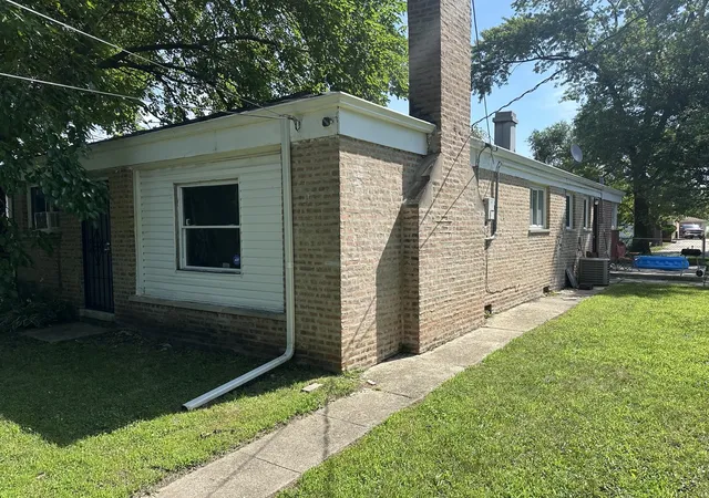 13th image of 14418 Woodlawn Ave, Dolton, IL 60419 | MLS# 12729902