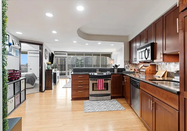 Photo 3 of Condo for sale at 300 N State St #3206, Chicago, IL 60654 | MLS# 12729933 | Listing updated on 2026-08-25