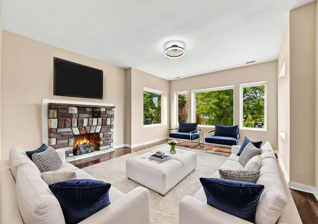Listing Photo 5 - Condo for sale in building located at 8151 S Ada St, Chicago, IL 60620