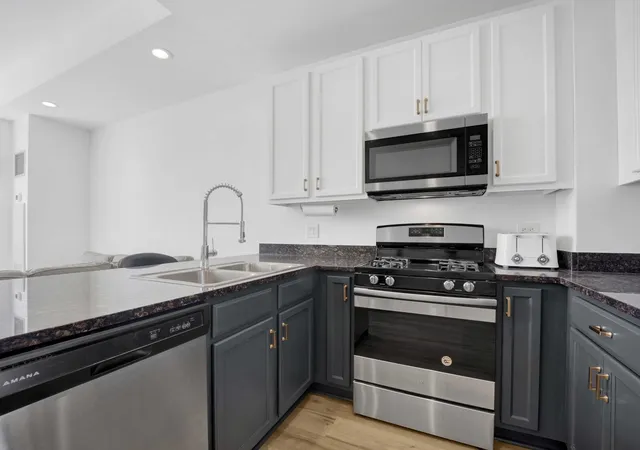 Photo 4 of Condo for sale at 8 W Monroe St #2001, Chicago, IL 60603 | MLS# 12729975 | Listing updated on 2026-09-02