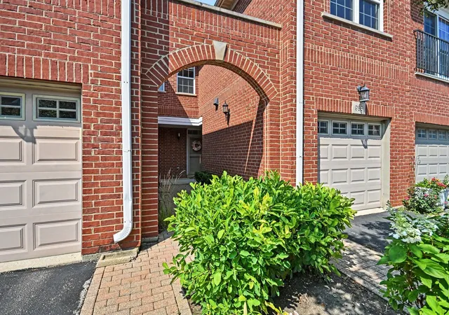 4th image of 994 Kensington Dr, Northbrook, IL 60062 | MLS# 12730061