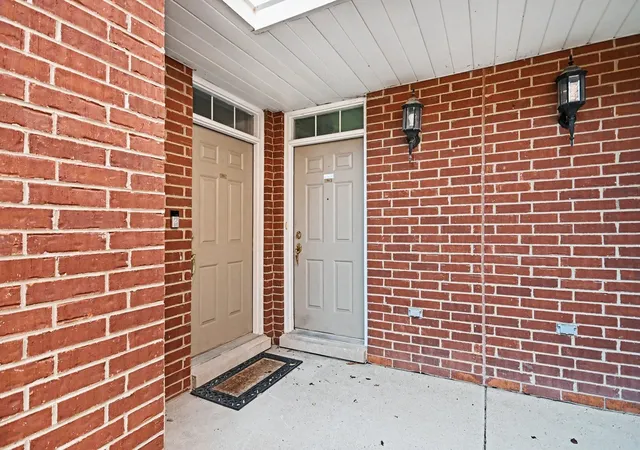 5th image of 994 Kensington Dr, Northbrook, IL 60062 | MLS# 12730061