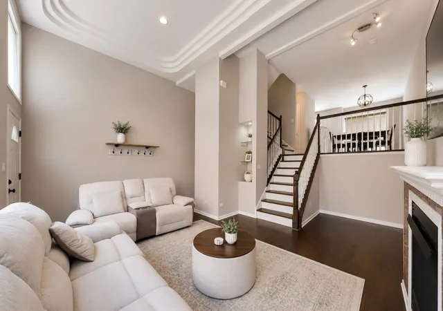 2nd image of 6816 W 65th St #2, Chicago, IL 60638 | MLS# 12730086