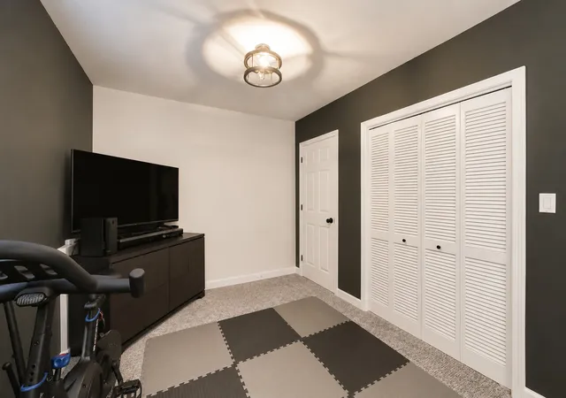 2nd image of 6816 W 65th Street, Chicago, IL 60638 | Houzeo