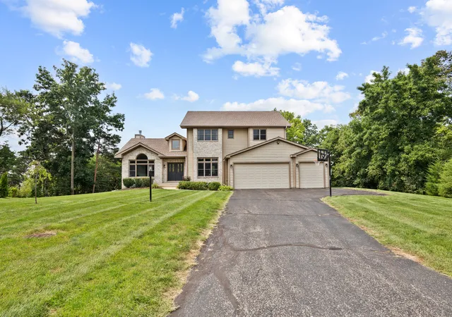 2nd image of 1360 Infanta Ct, Woodstock, IL 60098 | MLS# 12730098