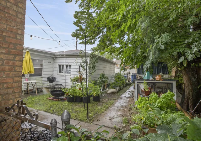 30th image of 11617 S Maplewood Ave, Chicago, IL 60655 | MLS# 12730112