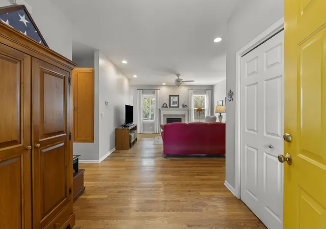 Photo 3 of Single family home for sale at 2168 Whitetail Dr, Aurora, IL 60503 | MLS# 12730147 | Listing updated on 2026-08-17