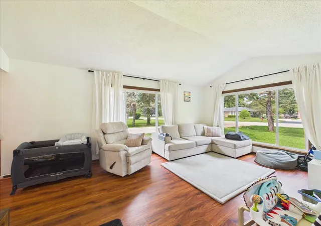 Photo 4 of Sale Pending at 2783 Karr Rd, Belvidere, IL 61008 | MLS# 12730149 | Listing updated on 2026-08-27