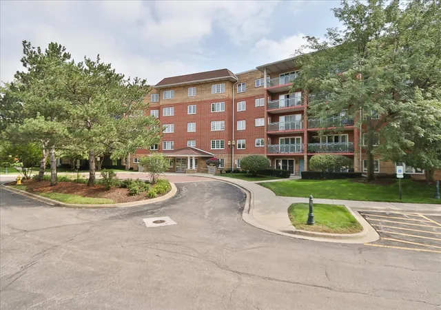 Condo for sale at 740 Creekside Dr #501, Mount Prospect, IL 60056 | MLS# 12730217