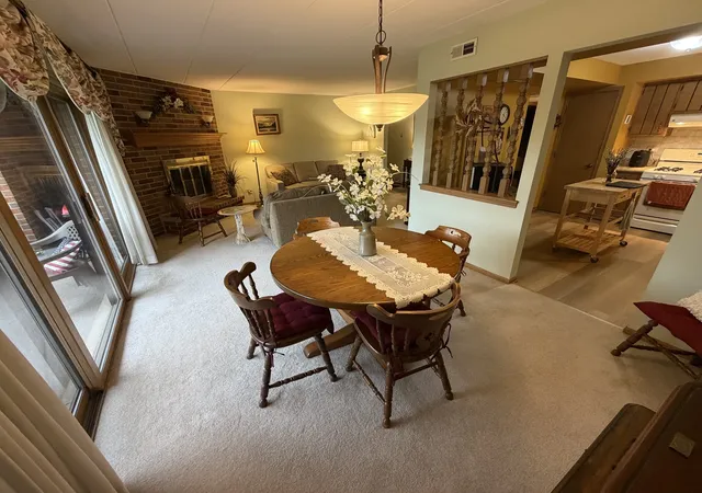 3rd image of 15715 Deerfield Ct, Orland Park, IL 60462