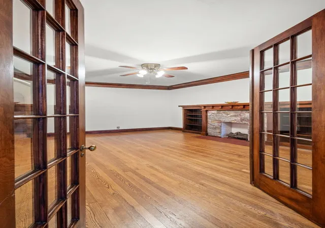 Listing Photo 5 - Condo for sale in building located at 5433 S Greenwood Ave, Chicago, IL 60615 - Unit #2
