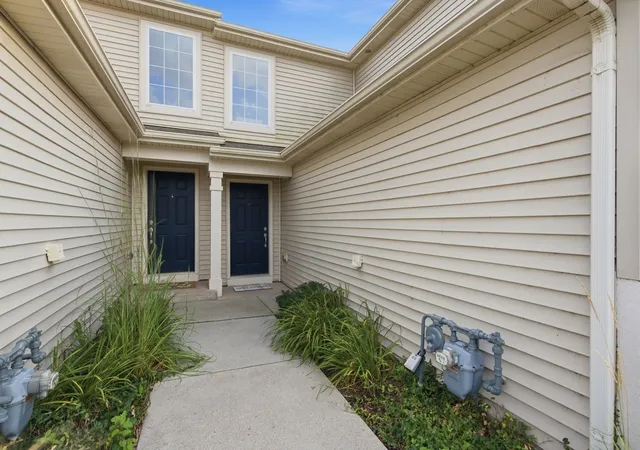 3rd image of 1219 Da Vinci Dr, Hampshire, IL 60140 | MLS# 12730395