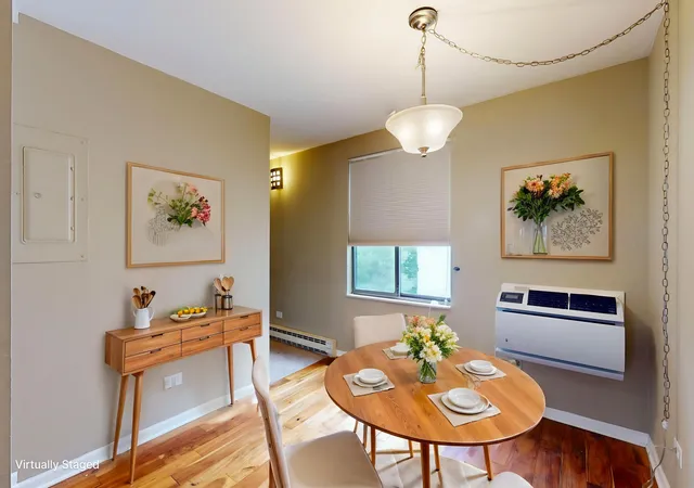 Photo 4 of Condo for sale at 334 W Miner St #3B, Arlington Heights, IL 60005 | MLS# 12730439 | Listing updated on 2026-08-20