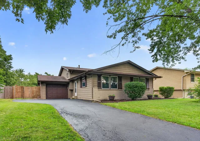 1st image of 2018 Jackson Branch Dr, New Lenox, IL 60451 | MLS# 12730441