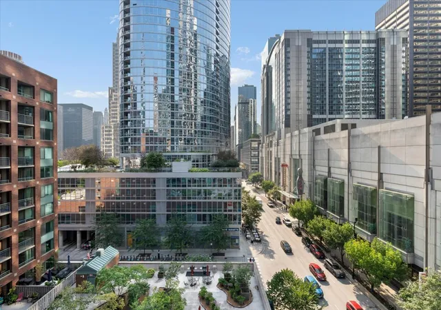 3rd image of 480 N Mcclurg Ct #901, Chicago, IL 60611 | MLS# 12730476