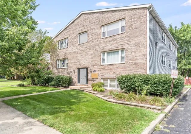 1st image of 712 W Highland Ave #6, Elgin, IL 60123 | MLS# 12730479